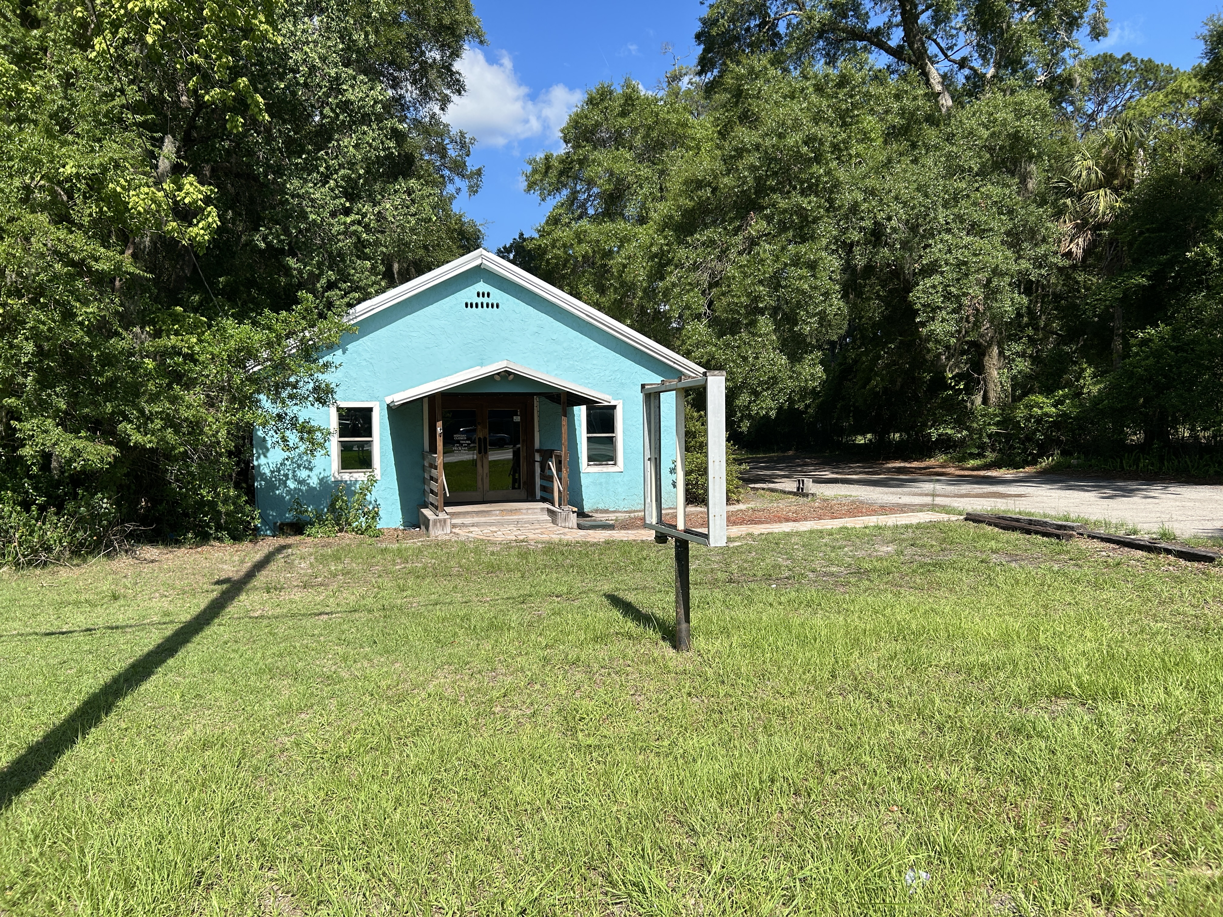 Commercial Building for Lease in Newberry