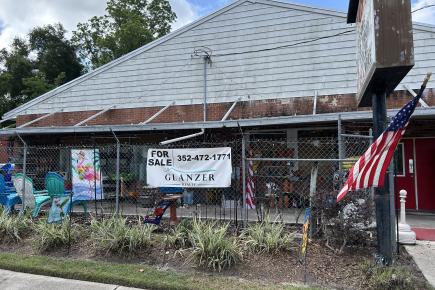 Commercial Building for Sale